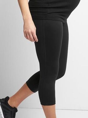 GAP Fit Blackout Technology Maternity Leggings Large